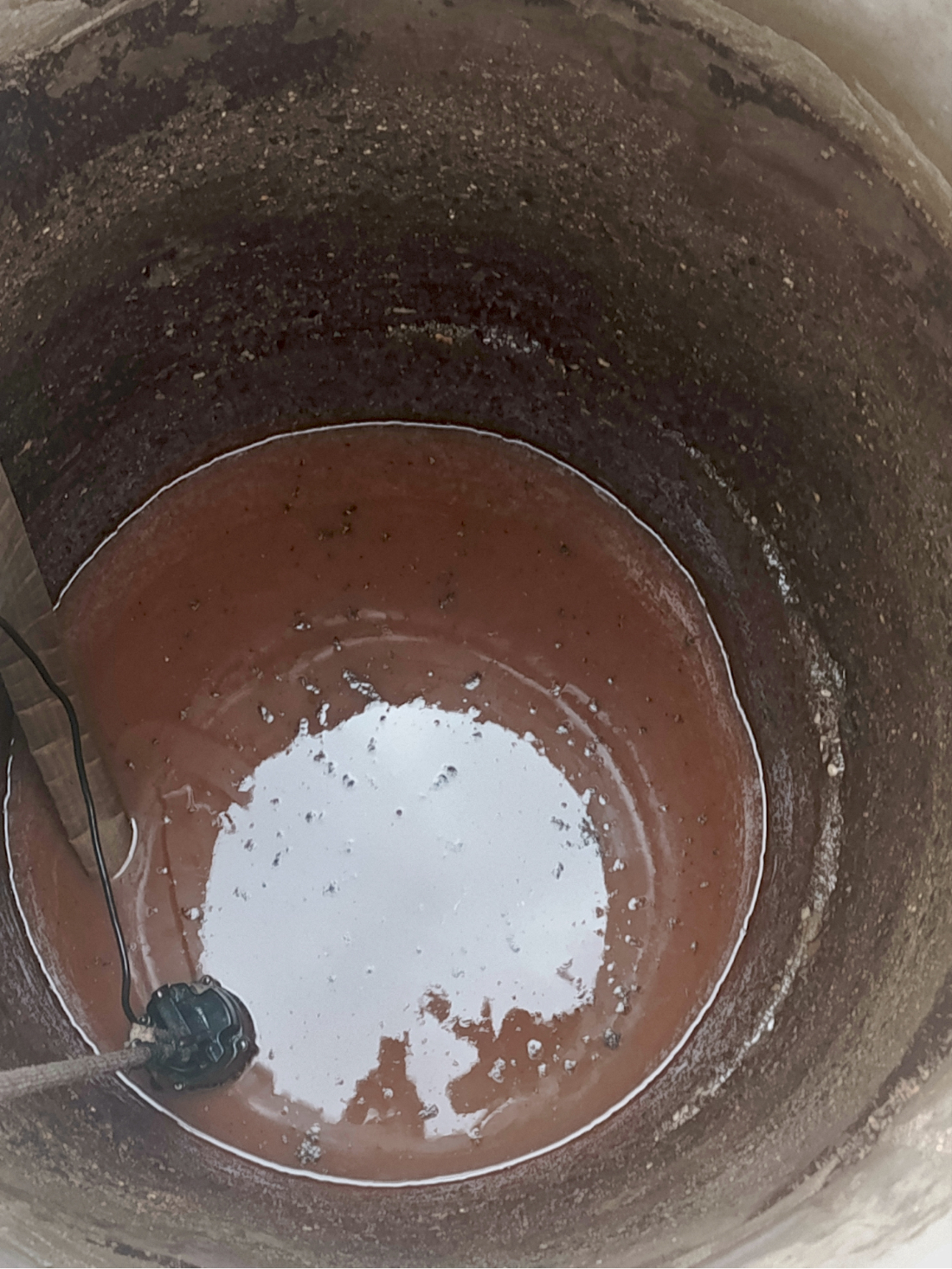мутная вода в колодце